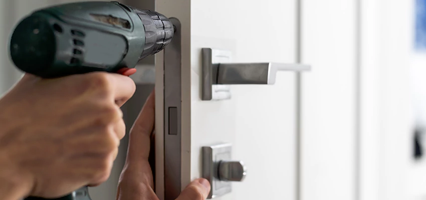 Locksmith For Lock Replacement Near Me in Des Plaines, IL