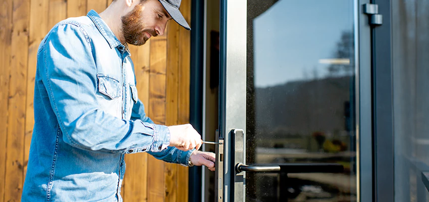 Frameless Glass Storefront Door Locks Replacement in Des Plaines, IL