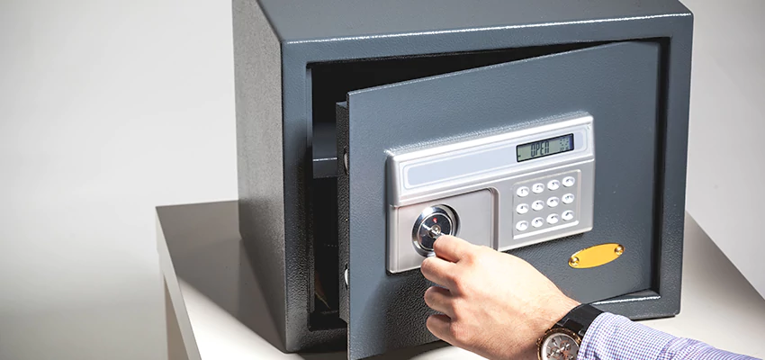 Jewelry Safe Unlocking Service in Des Plaines, Illinois